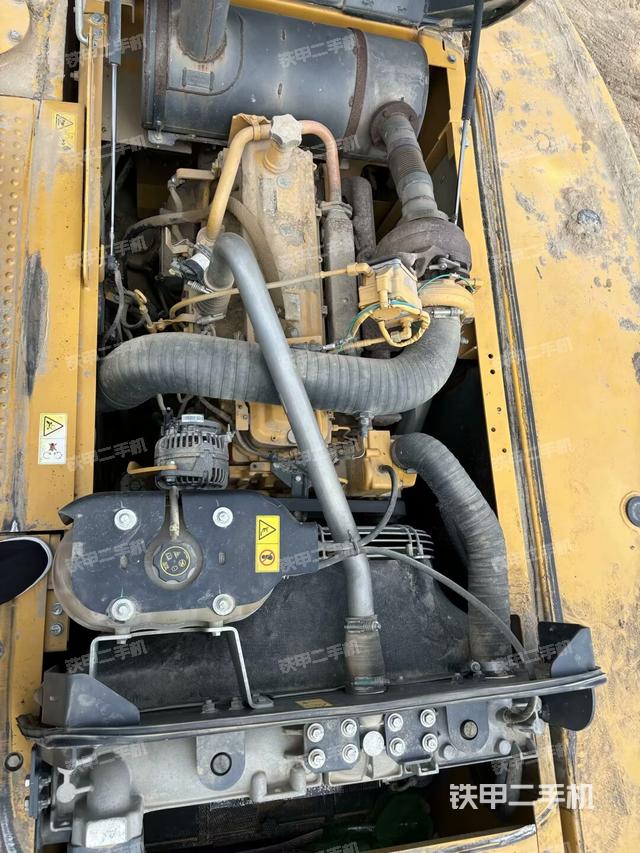 发动机整体俯视(整机外观) 发动机整体俯视(整机外观)