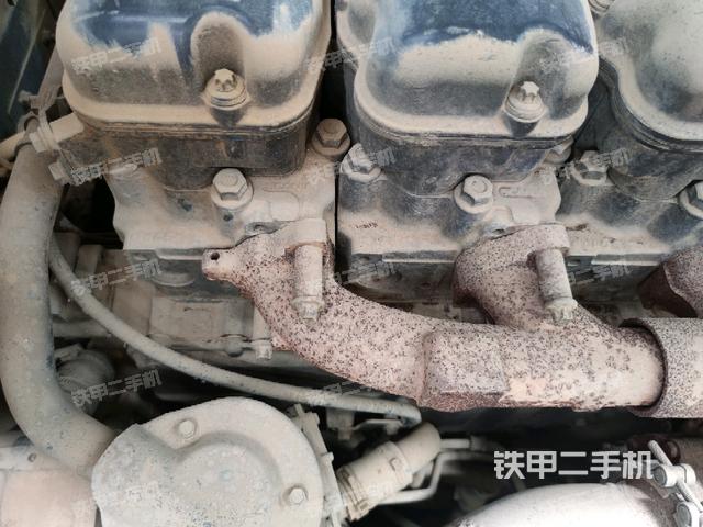 氣門(mén)室蓋螺絲特寫(xiě)(上車部件) 氣門(mén)室蓋螺絲特寫(xiě)(上車部件)