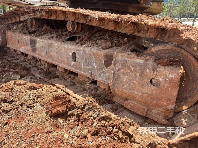 左侧履带整体 （行走机构）