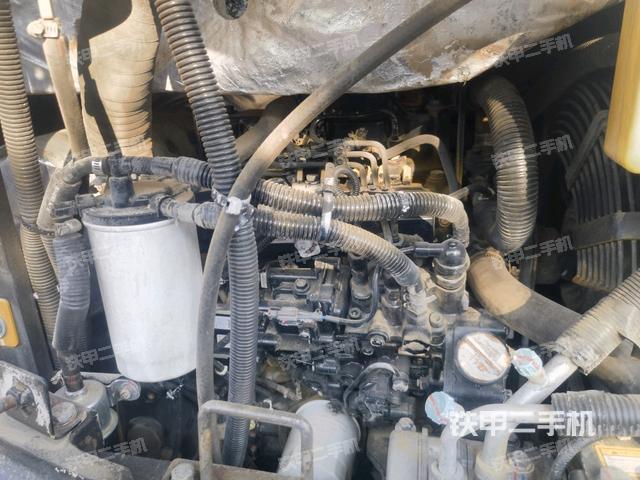 发动机整体俯视(整机外观) 发动机整体俯视(整机外观)