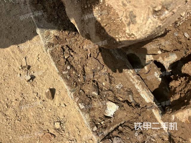 左驱动轮（行走机构）