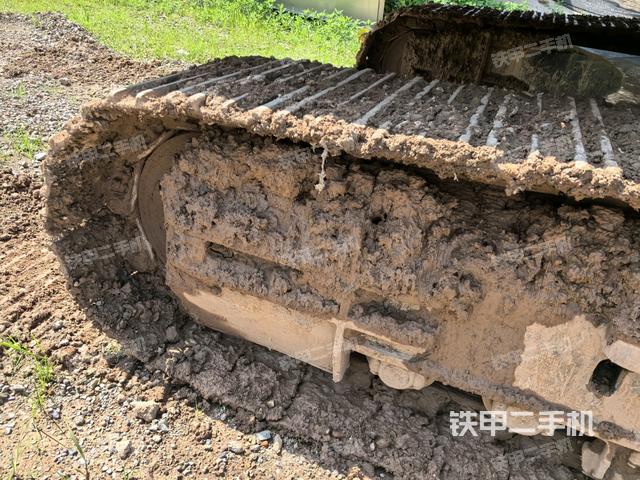 左导向轮(行走机构) 左导向轮(行走机构)