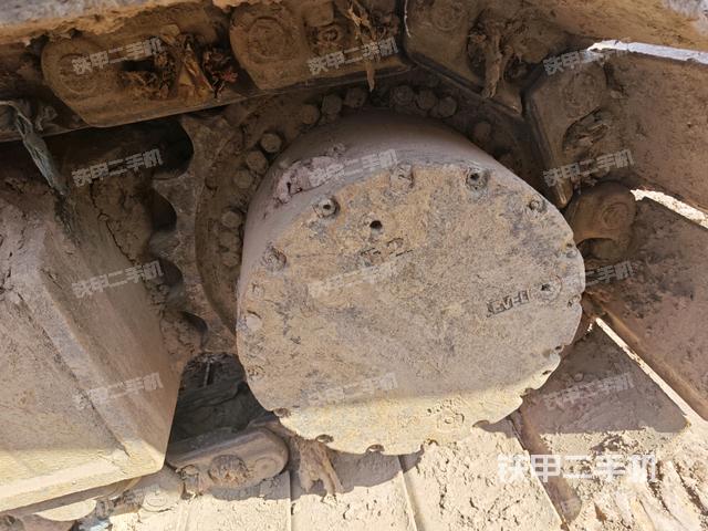 右驱动轮(行走机构) 右驱动轮(行走机构)