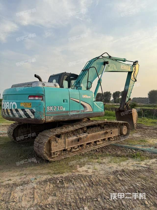 整机右后45°(整机外观) 整机右后45°(整机外观)