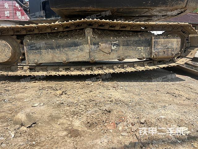 单侧履带整体（整机外观）