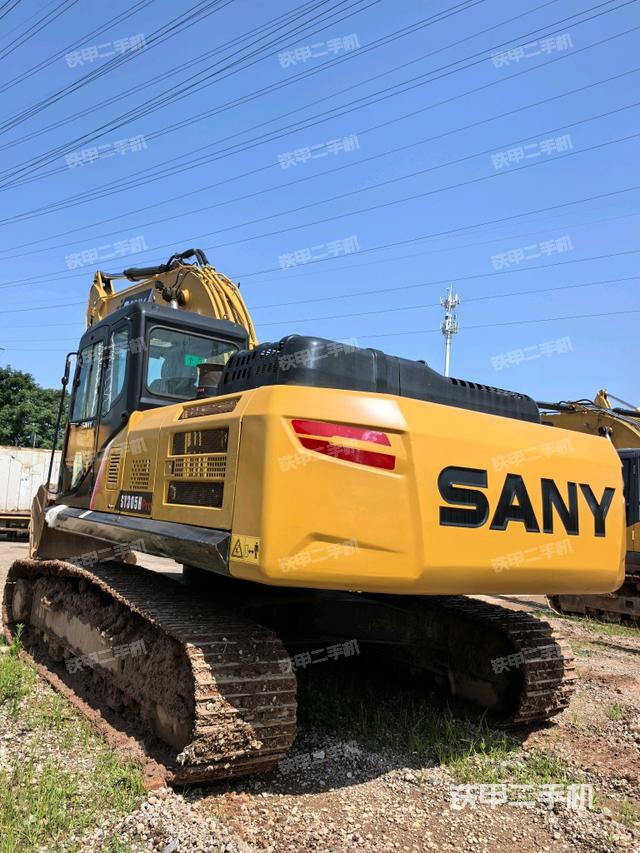 三一重工SY245H挖掘機(jī)