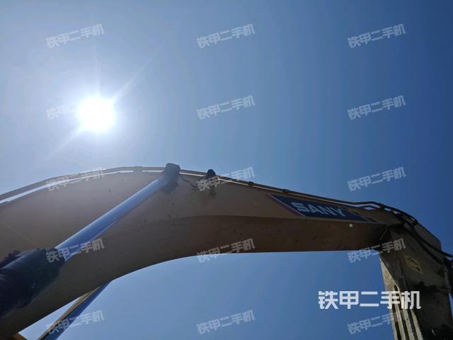 大臂整体 右侧(工作和回转装置) 大臂整体 右侧(工作和回转装置)