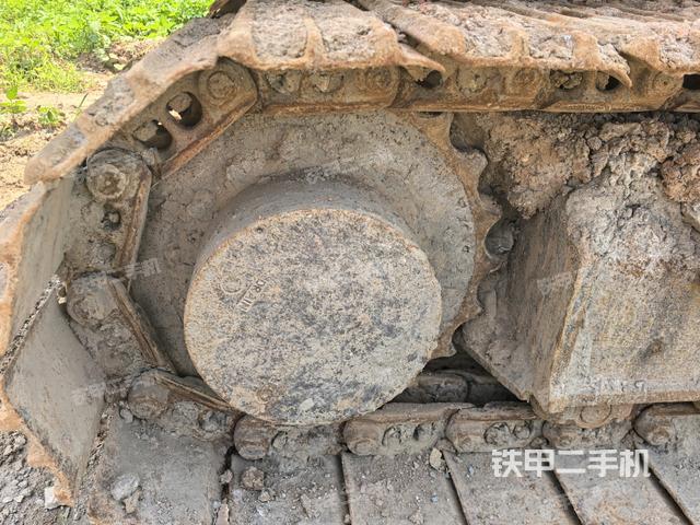 右驱动轮(行走机构) 右驱动轮(行走机构)