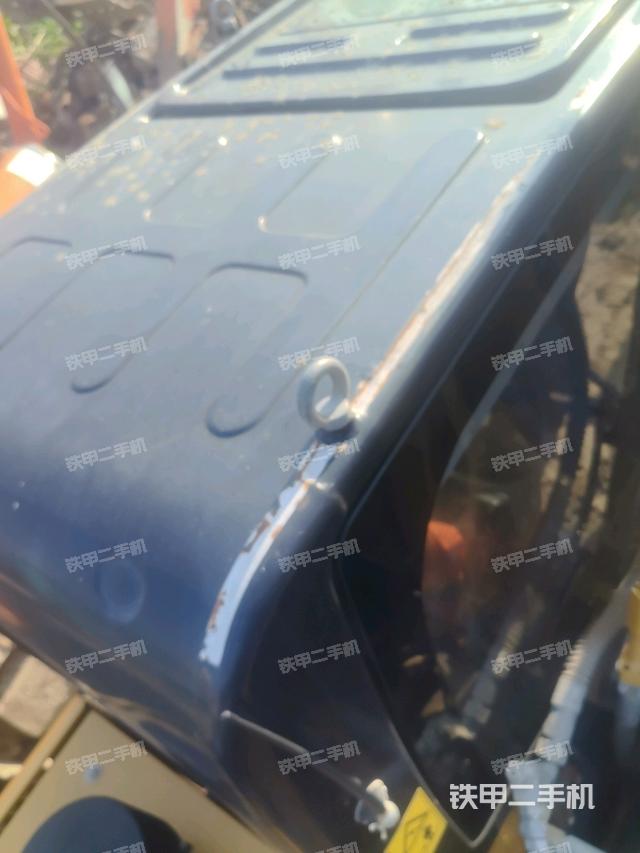 驾驶室顶部俯视(上车部件) 驾驶室顶部俯视(上车部件)