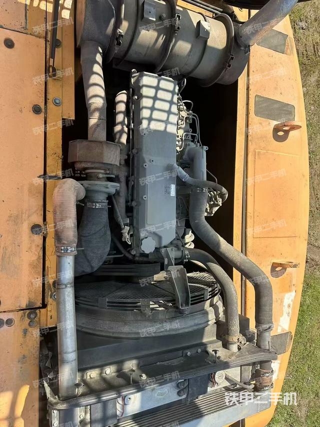 发动机整体俯视(整机外观) 发动机整体俯视(整机外观)