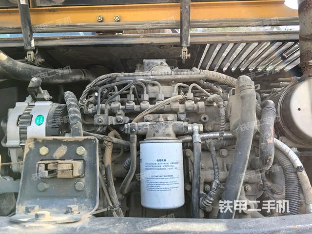 发动机室(上车部件) 发动机室(上车部件)