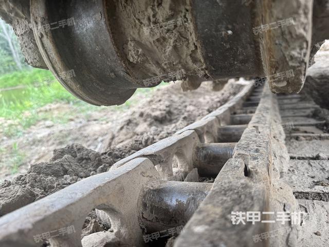 右導(dǎo)向輪（行走機(jī)構(gòu)）