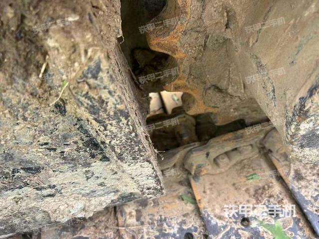 单侧履带整体（整机外观）