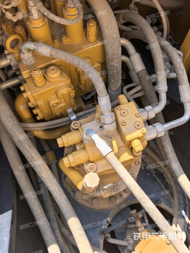 回转马达(上车部件) 回转马达(上车部件)