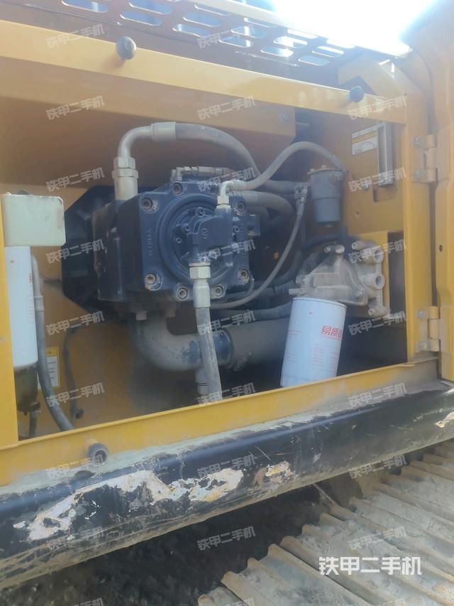 液压泵室(大件舱室) 液压泵室(大件舱室)