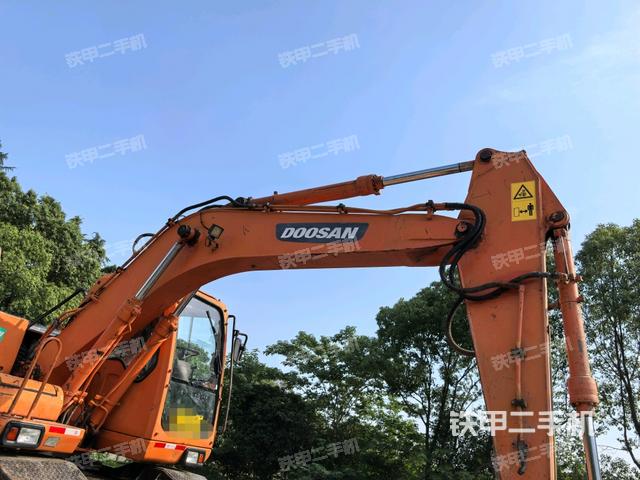 大臂整體?右側(cè)（工作和回轉(zhuǎn)裝置）