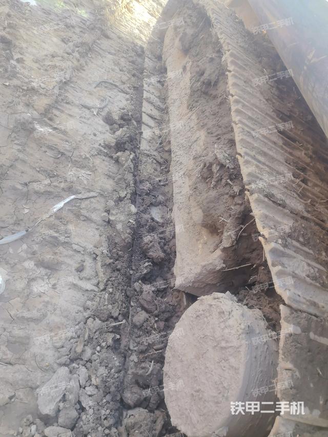 左侧履带整体 (行走机构) 左侧履带整体 (行走机构)