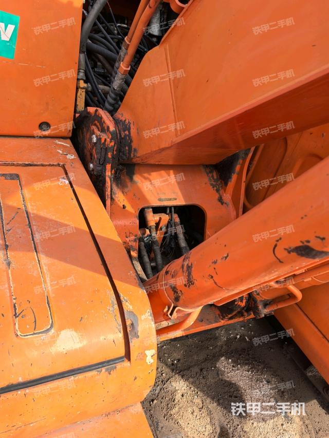 大臂根部?斜視（工作和回轉(zhuǎn)裝置）