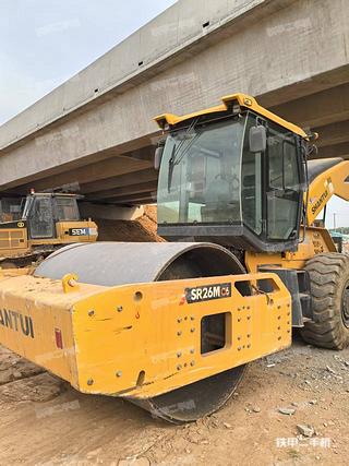 山推SR26M-C6壓路機(jī)實(shí)拍圖片