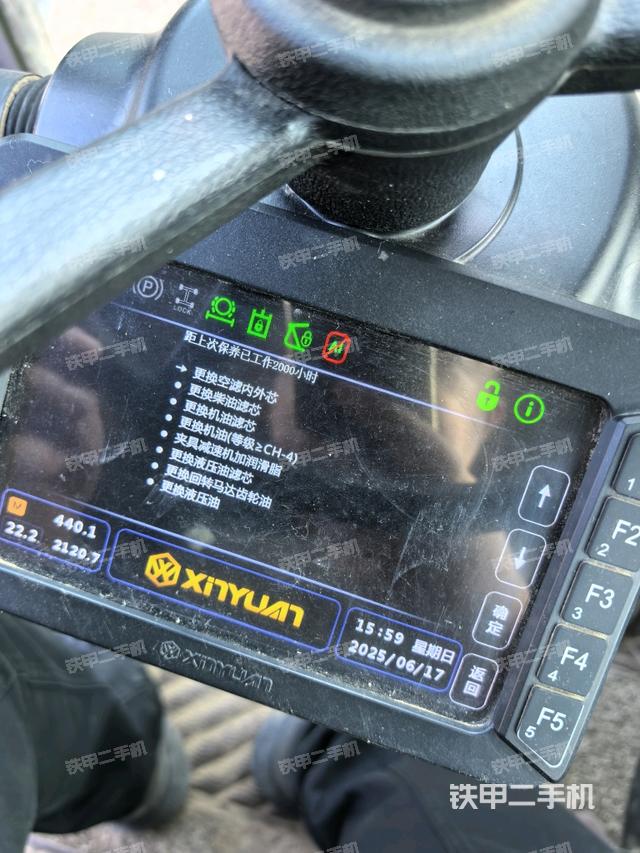 小时表(驾驶室部分) 小时表(驾驶室部分)