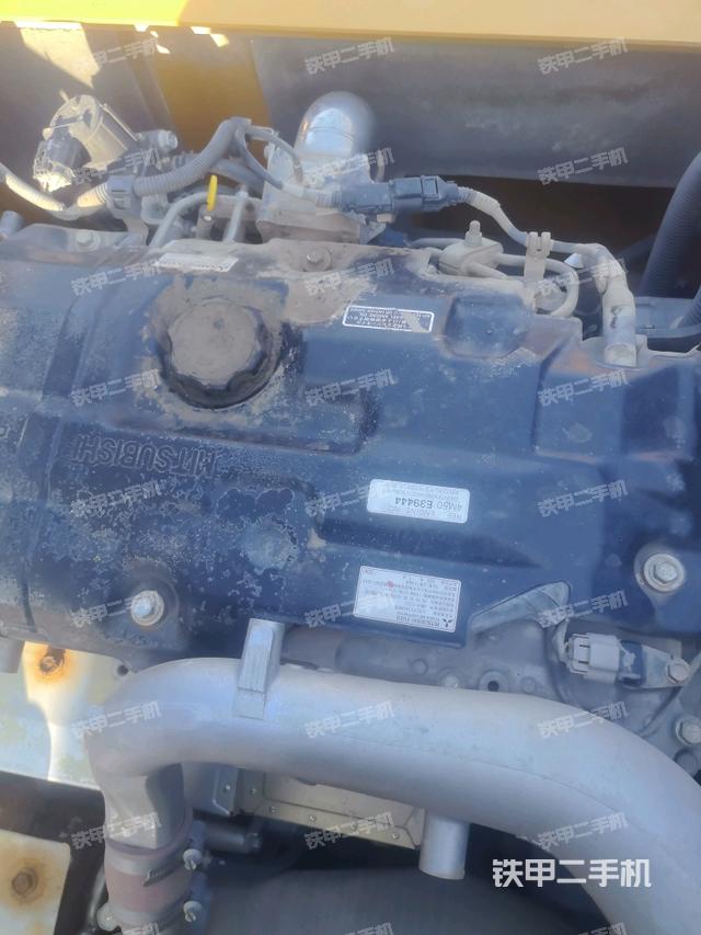 气门室盖螺丝特写(上车部件) 气门室盖螺丝特写(上车部件)