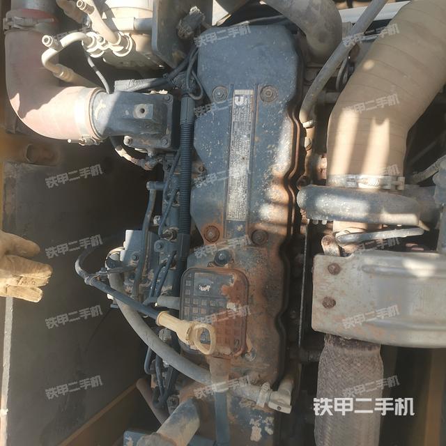 发动机整体俯视(整机外观) 发动机整体俯视(整机外观)