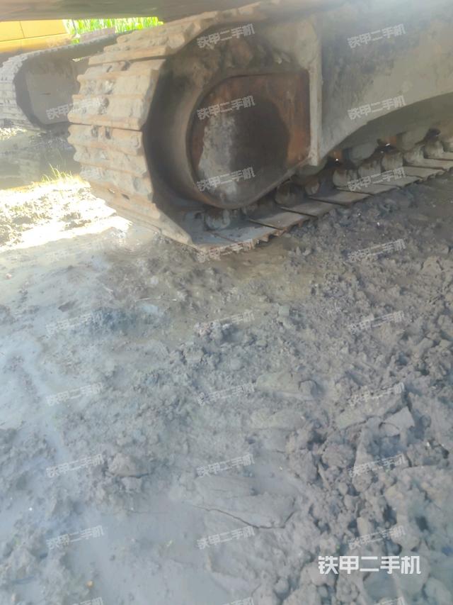 左侧行走马达盖板(行走机构) 左侧行走马达盖板(行走机构)