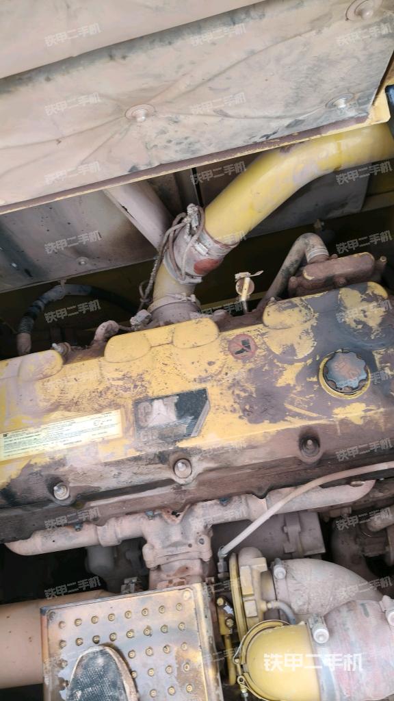 发动机整体俯视(整机外观) 发动机整体俯视(整机外观)