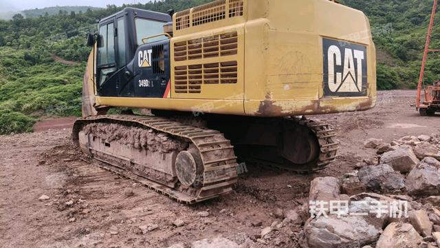 驾驶室整体(整机外观) 驾驶室整体(整机外观)