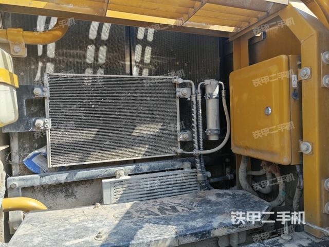 散热器正面(大件舱室) 散热器正面(大件舱室)