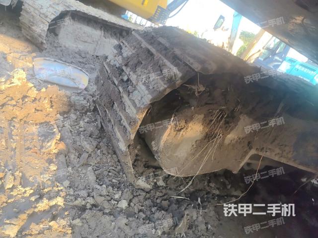 右侧行走马达盖板(行走机构) 右侧行走马达盖板(行走机构)