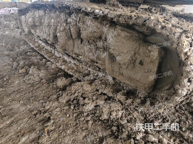 右侧履带整体(行走机构) 右侧履带整体(行走机构)