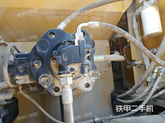 液压泵斜45 左(大件舱室) 液压泵斜45 左(大件舱室)