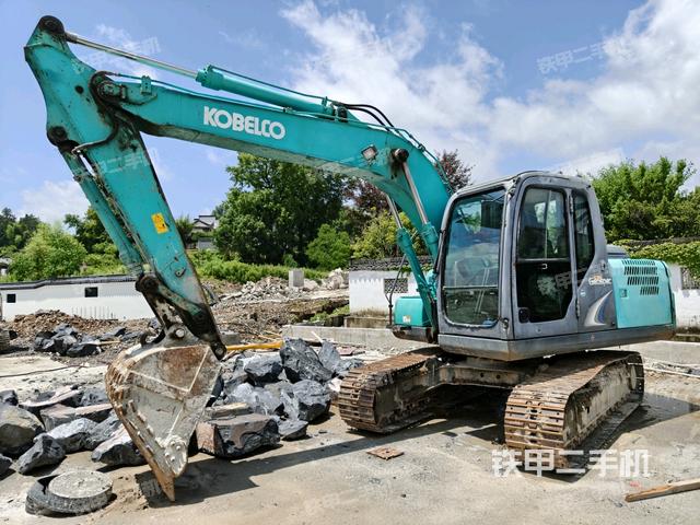 神鋼SK140LC-8挖掘機