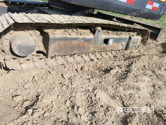 左侧履带整体 (行走机构) 左侧履带整体 (行走机构)