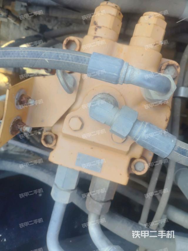 回转马达(上车部件) 回转马达(上车部件)