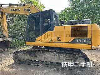柳工CLG920E挖掘机实拍图片