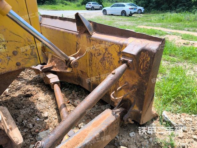 左驱动轮(推土机底盘及工作装置) 左驱动轮(推土机底盘及工作装置)