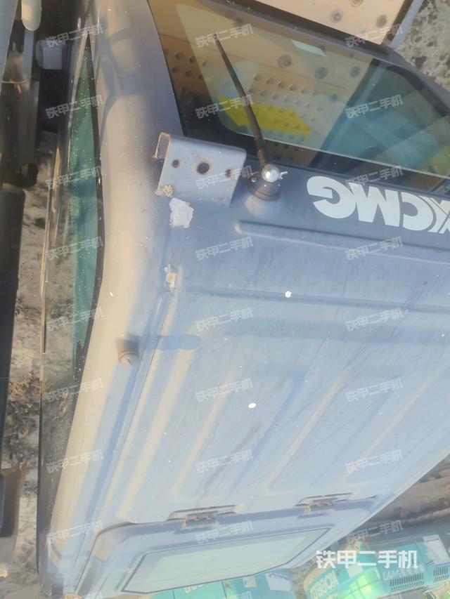 驾驶室顶部俯视(上车部件) 驾驶室顶部俯视(上车部件)