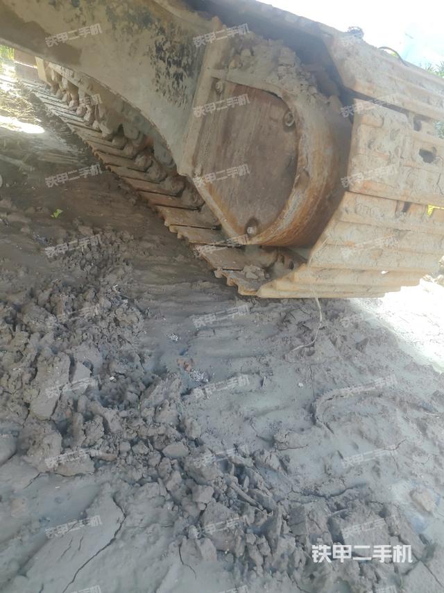 右侧行走马达盖板(行走机构) 右侧行走马达盖板(行走机构)