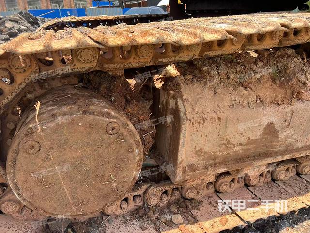 单侧履带整体（整机外观）