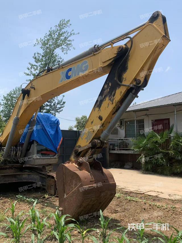 徐工XE215C挖掘機