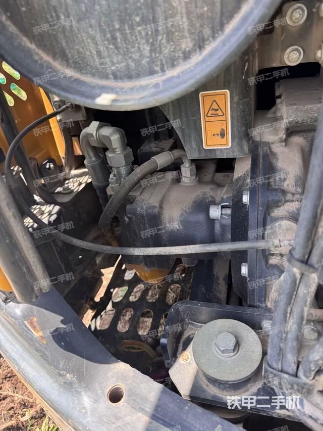 液压泵室（大件舱室）