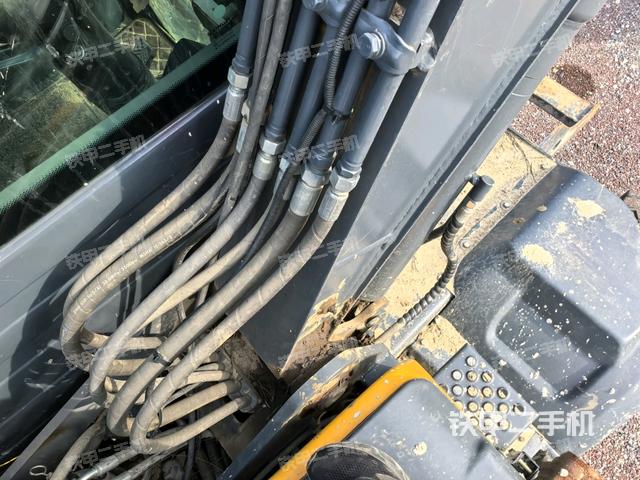 大臂根部 斜(工作和回转装置) 大臂根部 斜(工作和回转装置)