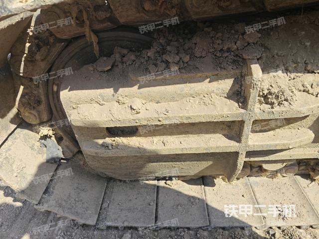 右导向轮(行走机构) 右导向轮(行走机构)