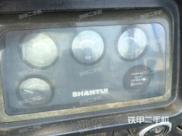 玻璃角标(推土机驾驶室) 玻璃角标(推土机驾驶室)