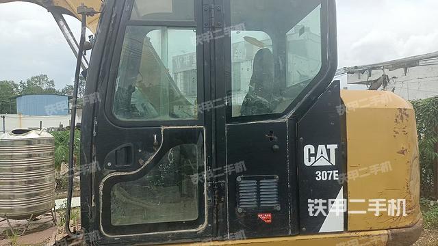 驾驶室整体（整机外观）