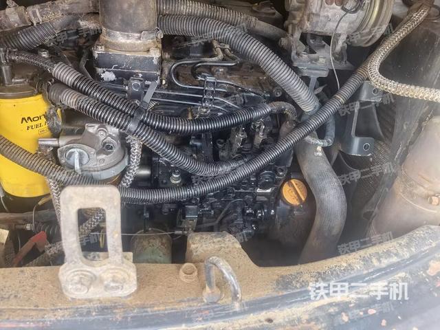 發(fā)動(dòng)機(jī)整體俯視(整機(jī)外觀) 發(fā)動(dòng)機(jī)整體俯視(整機(jī)外觀)