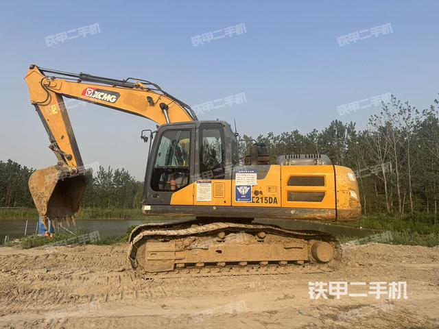 徐工XE200DA挖掘機(jī)