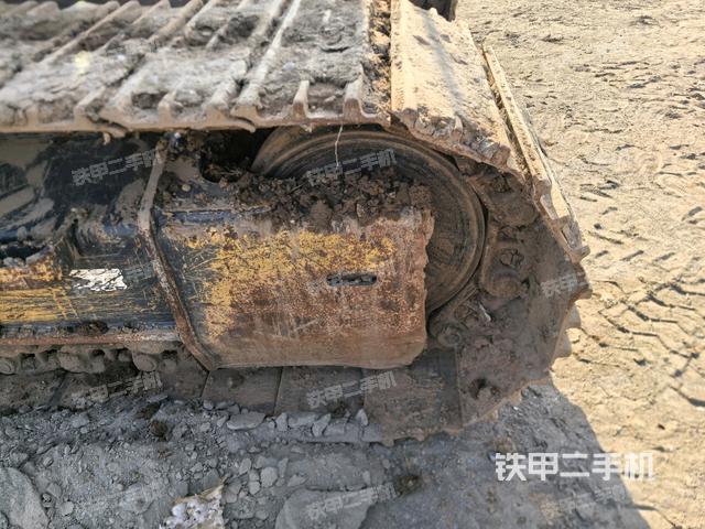 右驱动轮(行走机构) 右驱动轮(行走机构)